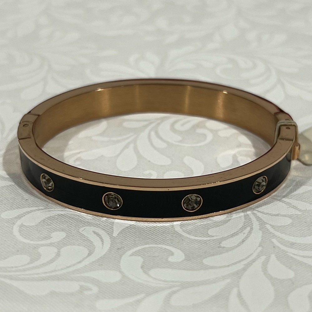 Nwt Fossil Rose Gold Tone Black Enamel With Rhinestones Hinged Bangle Bracelet